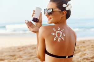 Natural Sunscreen: How To Protect Your Skin Without The Chemicals